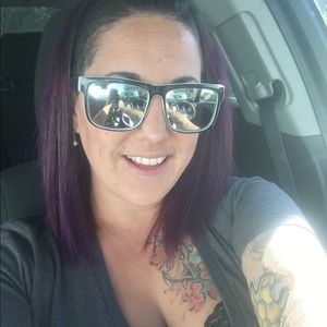 Meet your Posher, Daniela